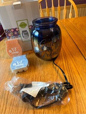 Scentsy Cobalt Blue Glass Warmer with 'God is Great' Script